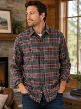 L.L. Bean Traditional Fit Flannel Shirt Men’s LT Gray Red Plaid Button Front